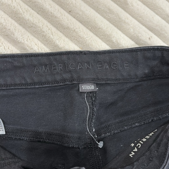 American Eagle Strigid Jeans - Picture 4 of 9
